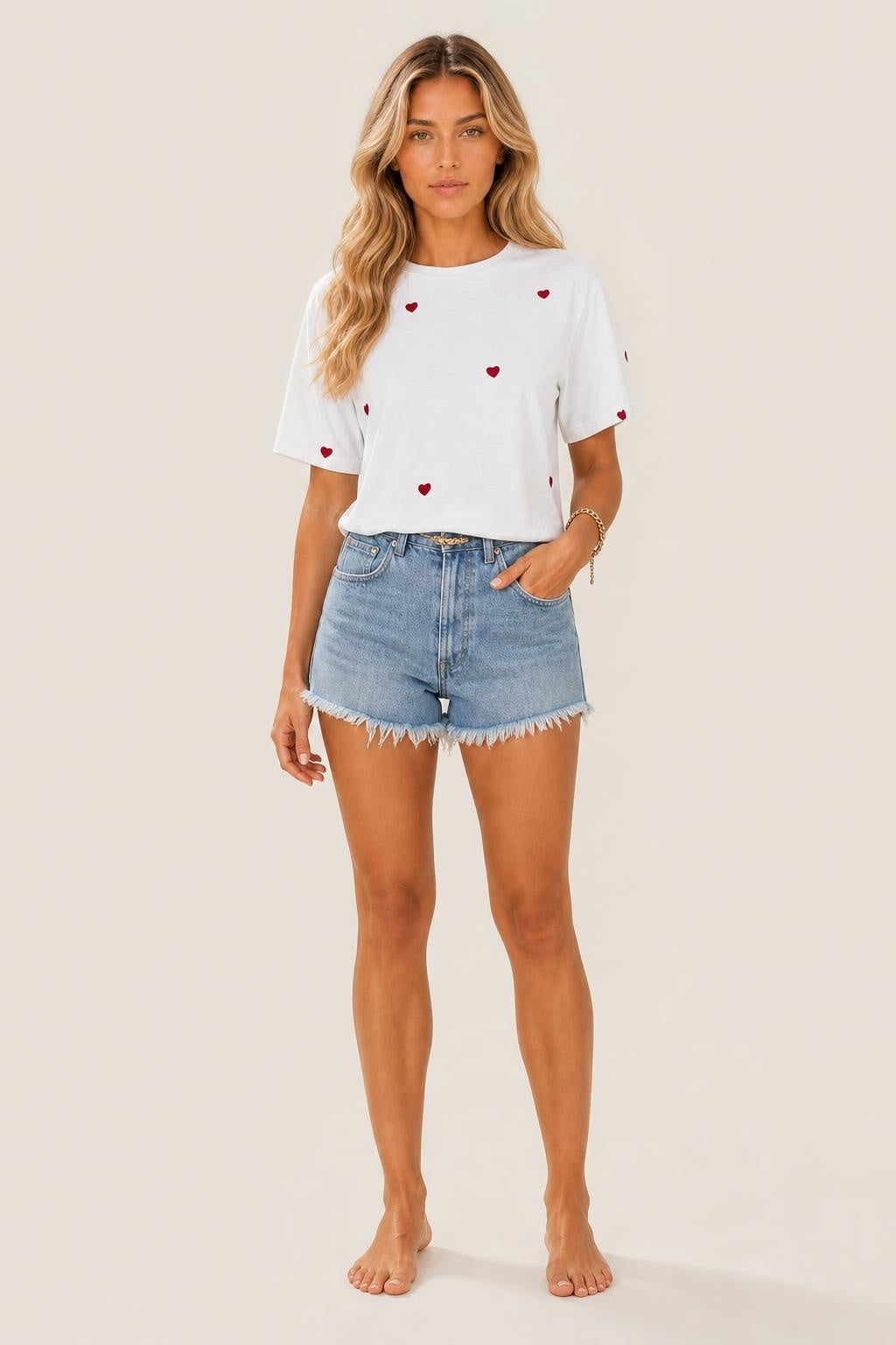 Alissa Heart-Print Casual T-Shirt — studio_front — Sofia [55ed235c-19fc-47d2-a65a-aad8a1fb1507]