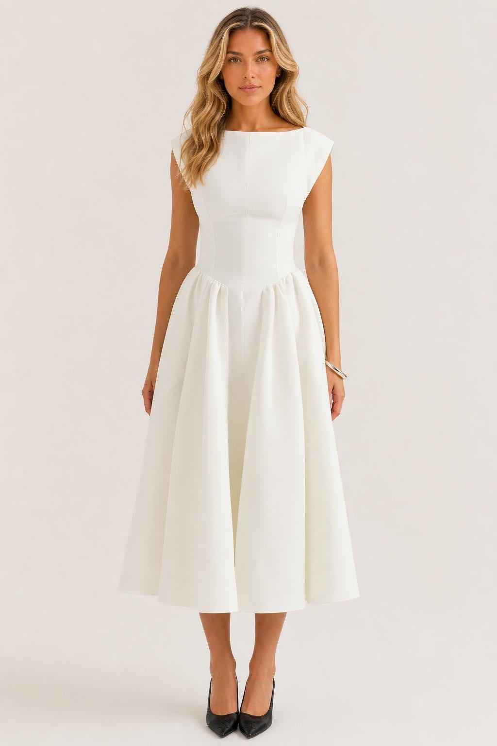 Cassandra | Relaxed Round-Neck Midi Dress